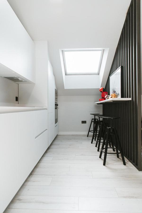 Mk77 Leon - Atiko Apartment Bagian luar foto