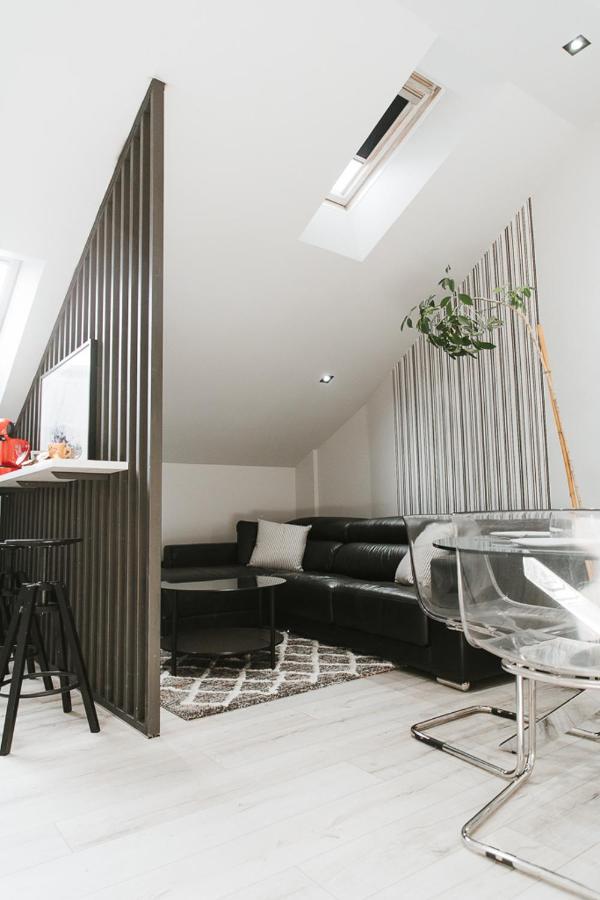 Mk77 Leon - Atiko Apartment Bagian luar foto