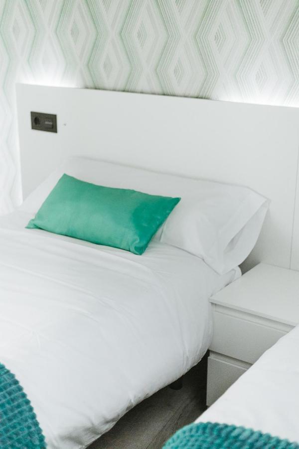 Mk77 Leon - Atiko Apartment Bagian luar foto